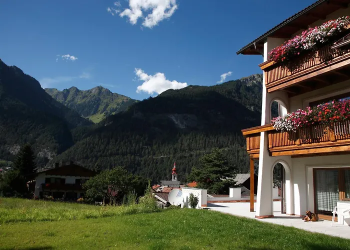 Piz Mondin Apartament *