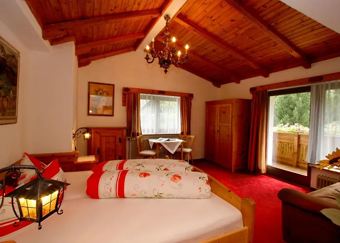 Piz Mondin Apartament Pfunds